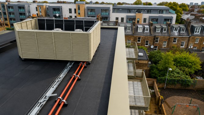 Â Parapet Wall Aluminium Coping: UK Specification Guide 6 parapet wall aluminium coping flat roof hvac screen