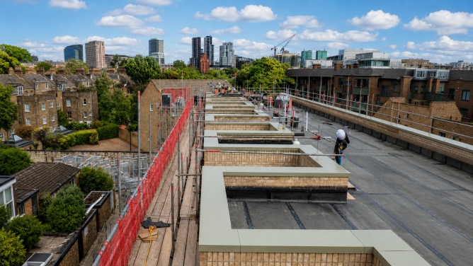 Â Parapet Wall Aluminium Coping: UK Specification Guide 5 parapet wall aluminium coping roof construction project